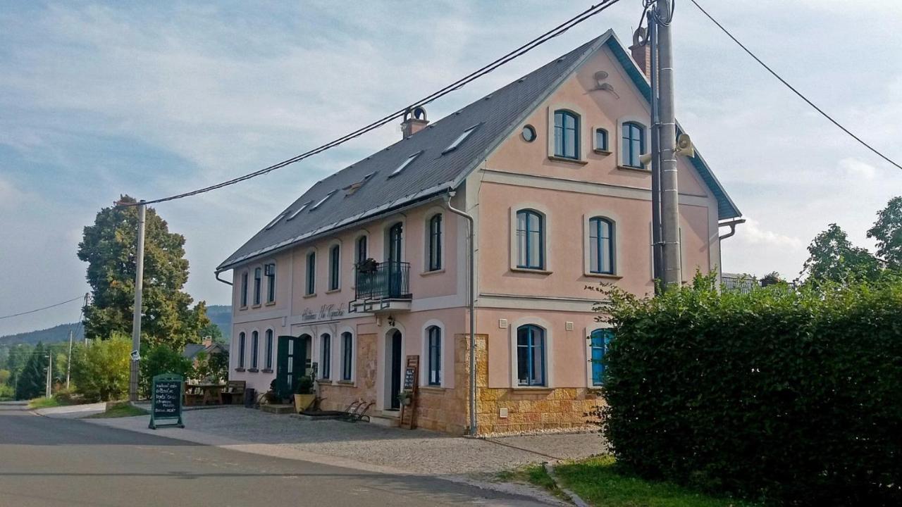 Na Kopecku Ad 1795 - Penzion S Restauraci A Wellness V Podkrkonosi Dvůr Králové nad Labem エクステリア 写真