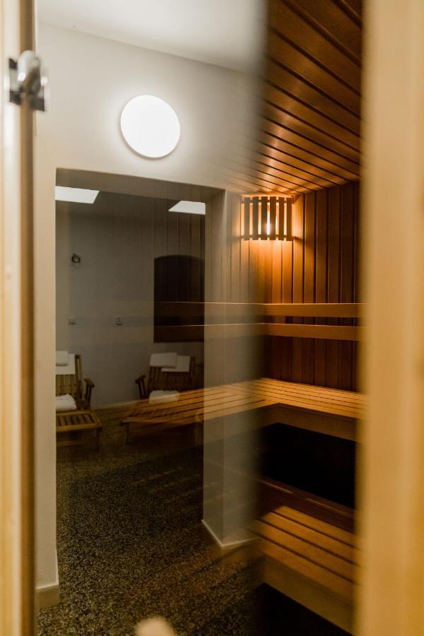 Na Kopecku Ad 1795 - Penzion S Restauraci A Wellness V Podkrkonosi Dvůr Králové nad Labem エクステリア 写真